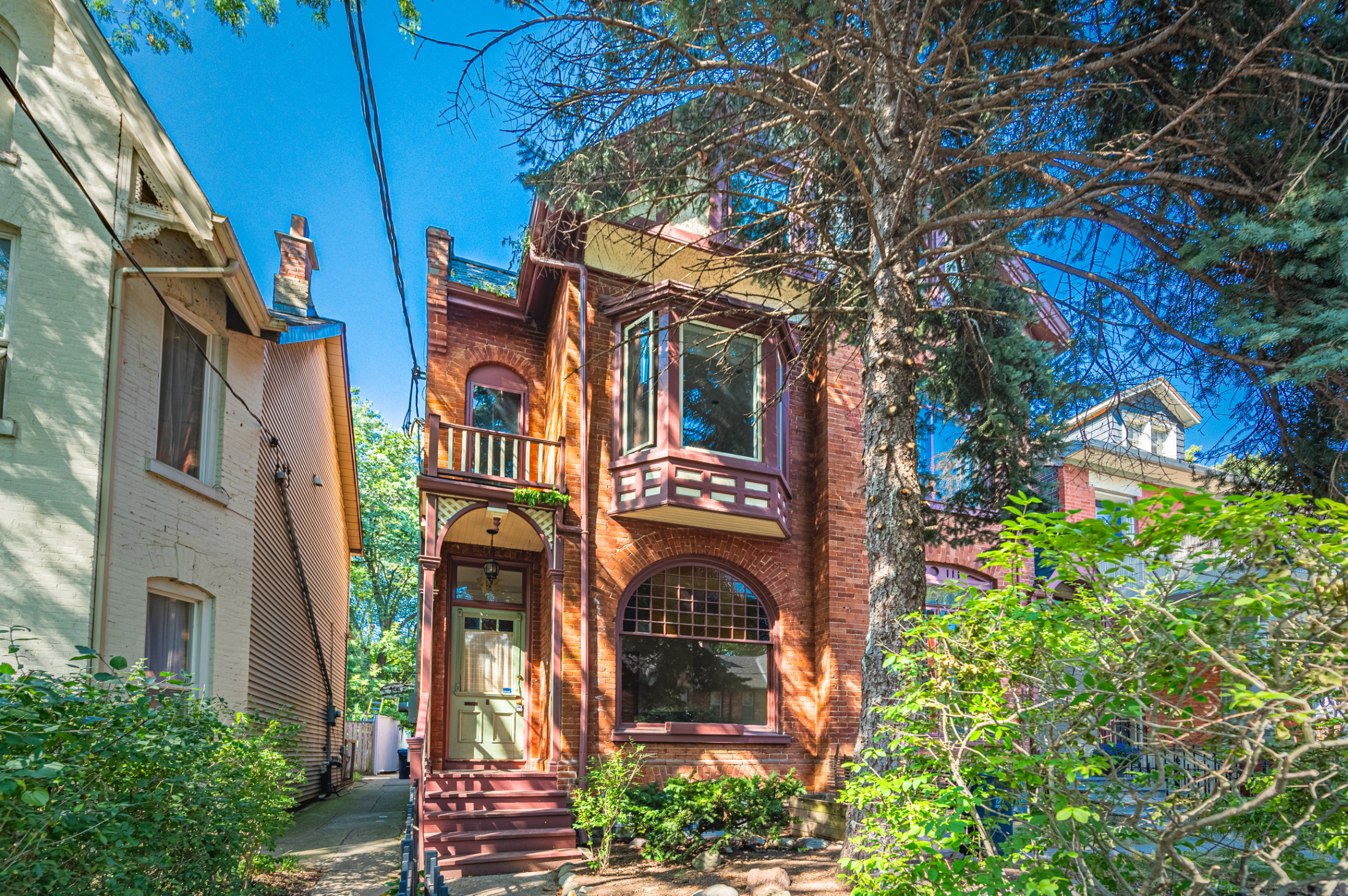 This Victorian-era Cabbagetown home is ‘drenched in charm’ with its original features. Will it sell at $1.78-million?