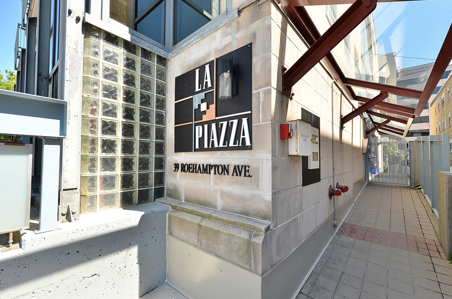 Toronto Star: What They Got (Yonge & Eglinton)